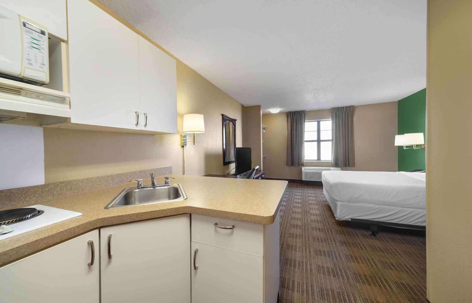 Extended Stay America Suites - Oklahoma City - Airport Exterior photo