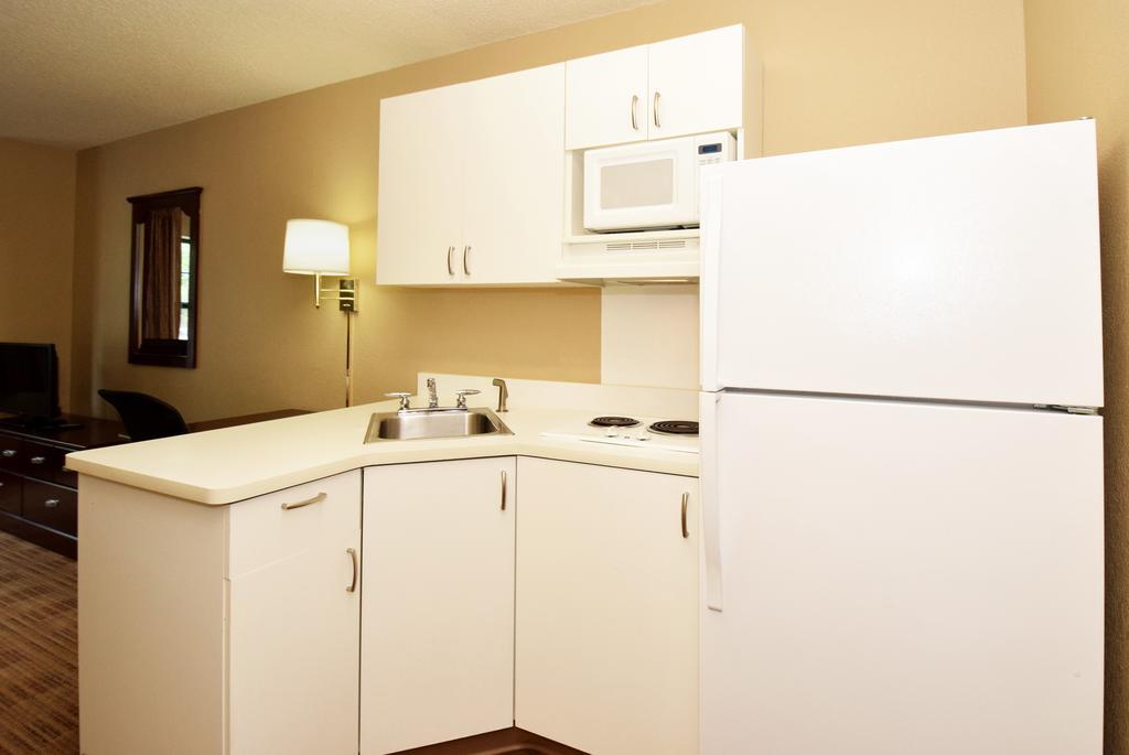 Extended Stay America Suites - Oklahoma City - Airport Exterior photo